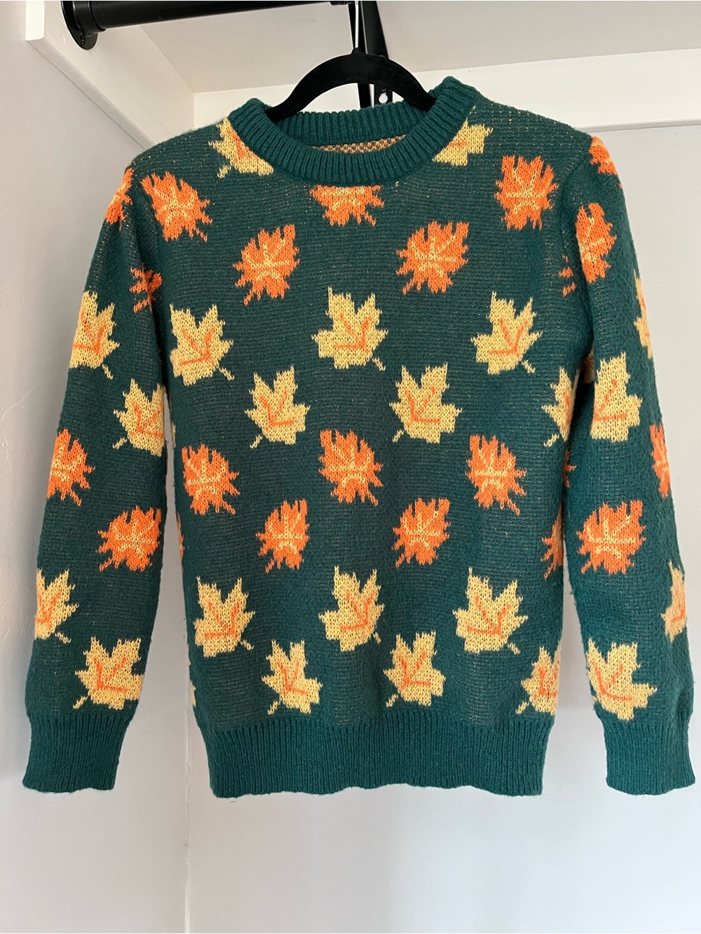 Dark Green Leaf-Pattern Knit Sweater - Women's